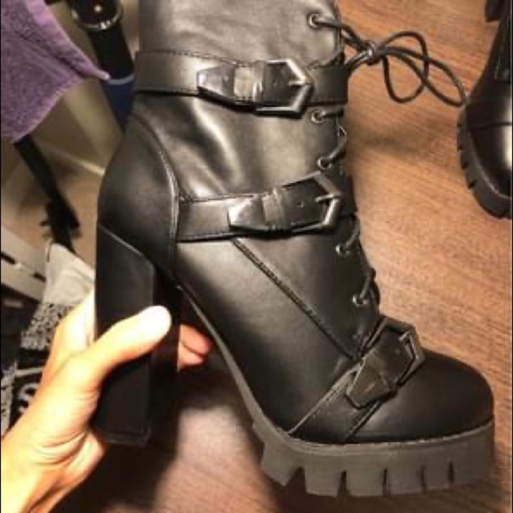 ASOS Platform Boots - Picture 7 of 8